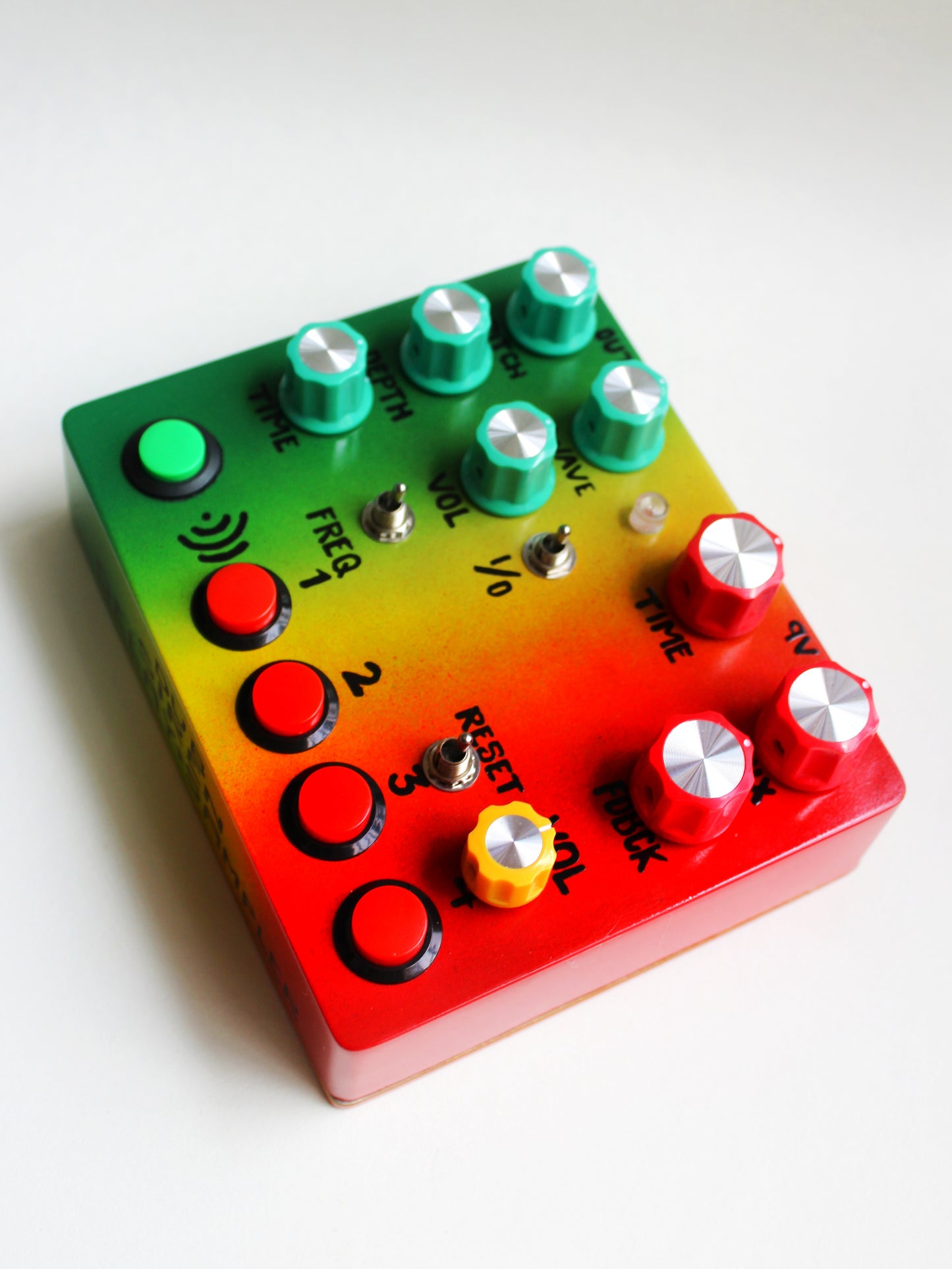 DUB SIREN / Delay + Sampler