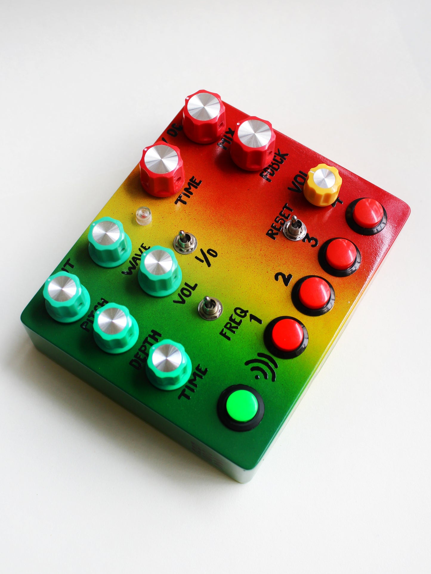 DUB SIREN / Delay + Sampler