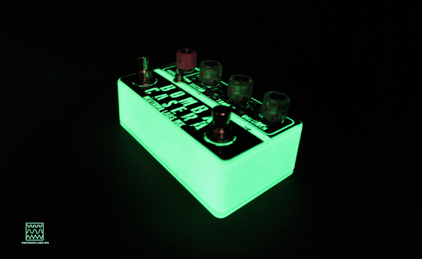 BOMBX CASERA GLOW IN THE DARK - EDICIÓN ESPECIAL