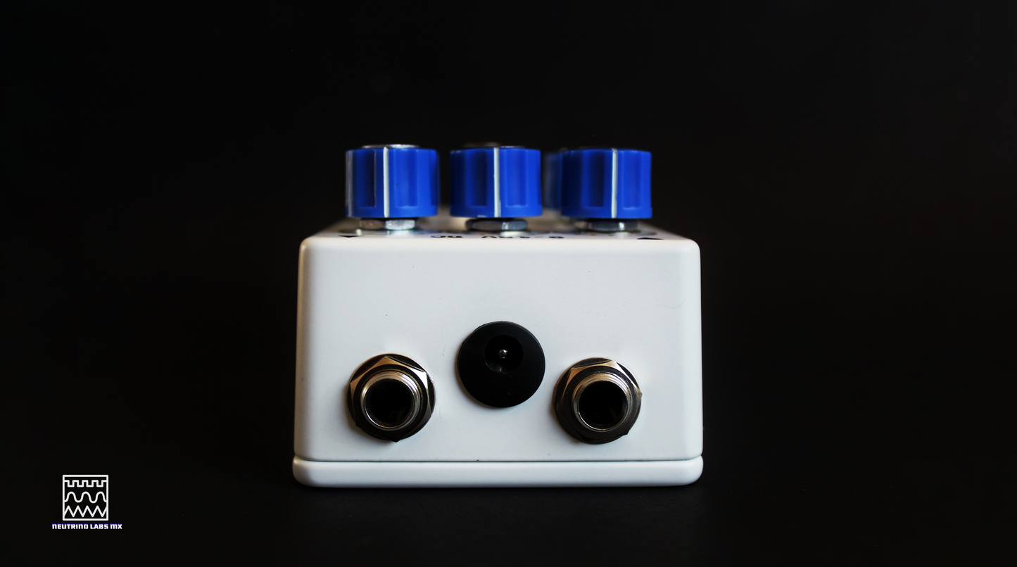 424 PORTASTUDIO PREAMP